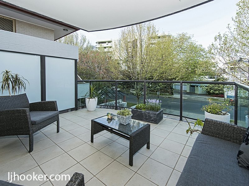 2/39 Mill Point Road, South Perth WA 6151