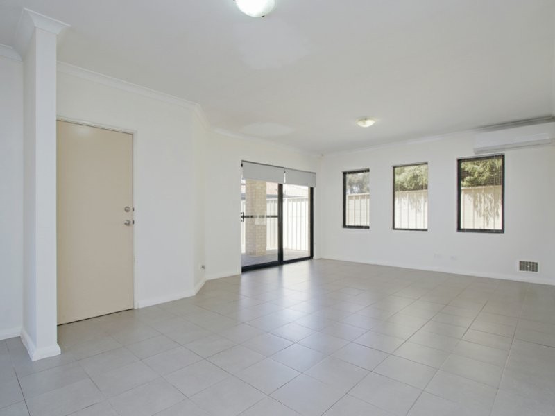 4/97 Sevenoaks Street, Bentley WA 6102