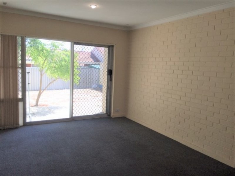 4/307 Wharf Street, Queens Park WA 6107