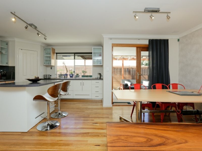 12B Gresham Street, Victoria Park WA 6100