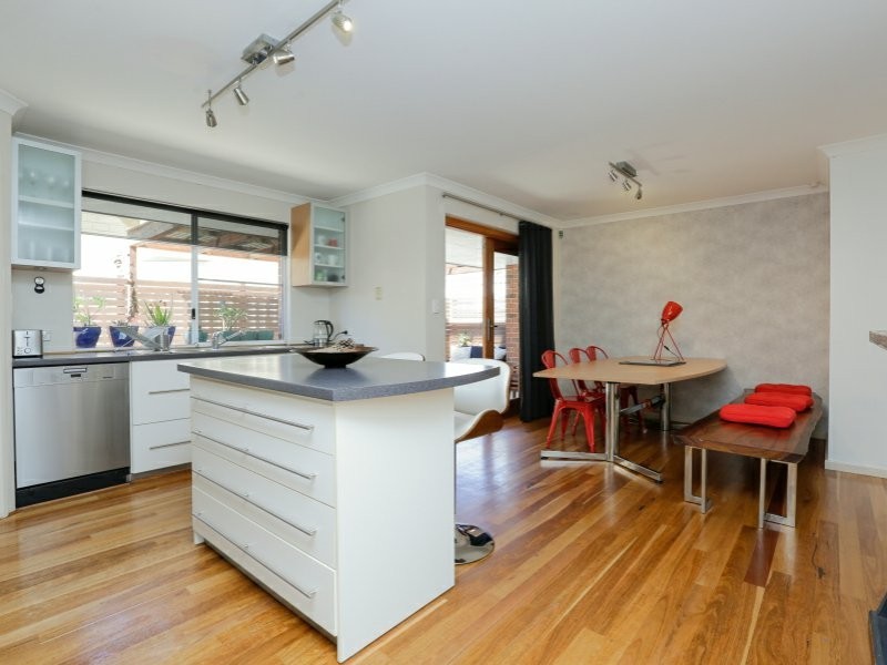 12B Gresham Street, Victoria Park WA 6100