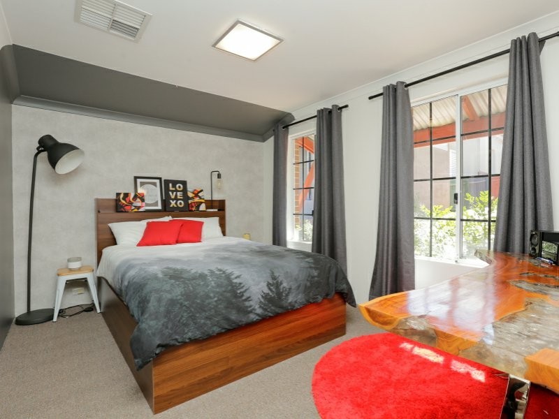 12B Gresham Street, Victoria Park WA 6100