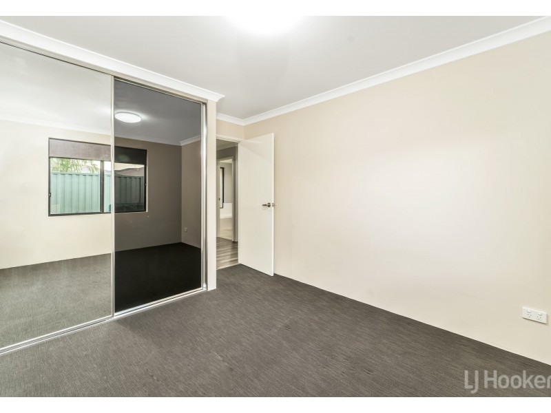 1 Oriel Lane, Piara Waters WA 6112