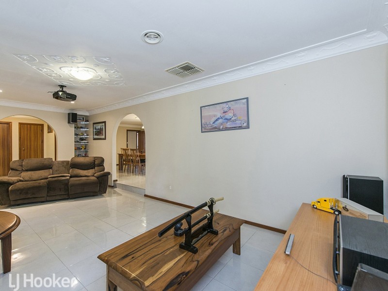 7 Jubilee Place, Eden Hill WA 6054