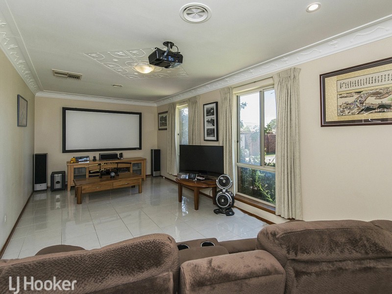 7 Jubilee Place, Eden Hill WA 6054