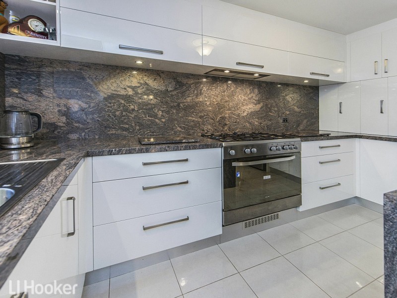 7 Jubilee Place, Eden Hill WA 6054