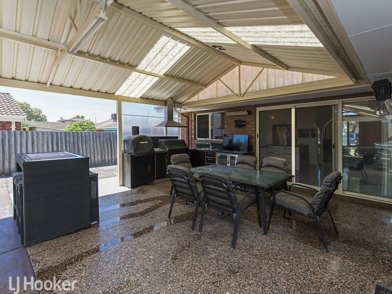 7 Jubilee Place, Eden Hill WA 6054