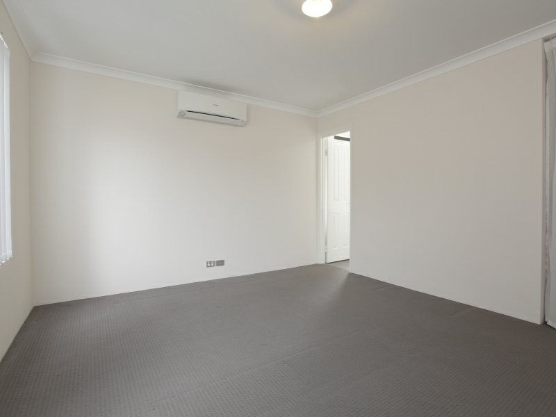 6/7 Stockman Way, Cannington WA 6107