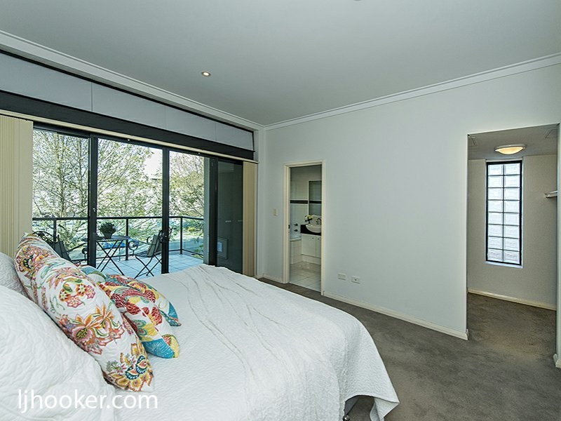 2/39 Mill Point Road, South Perth WA 6151