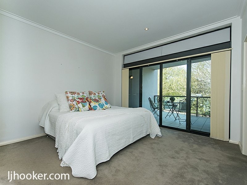 2/39 Mill Point Road, South Perth WA 6151