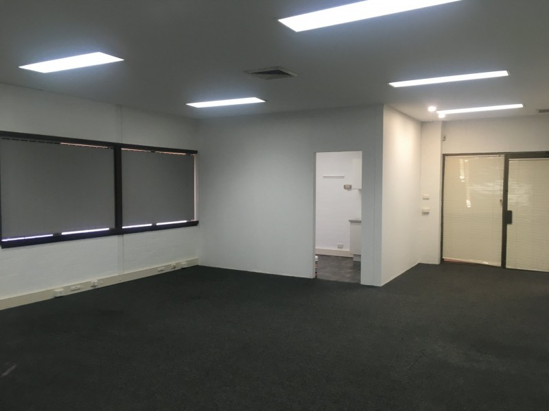 11/300 Albany Highway, Victoria Park WA 6100
