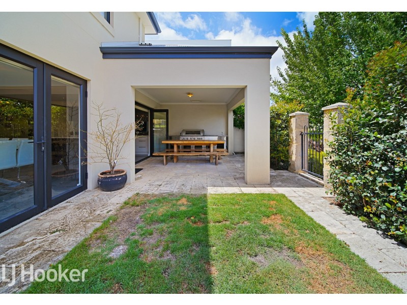 1 Mytilene Drive, Victoria Park WA 6100