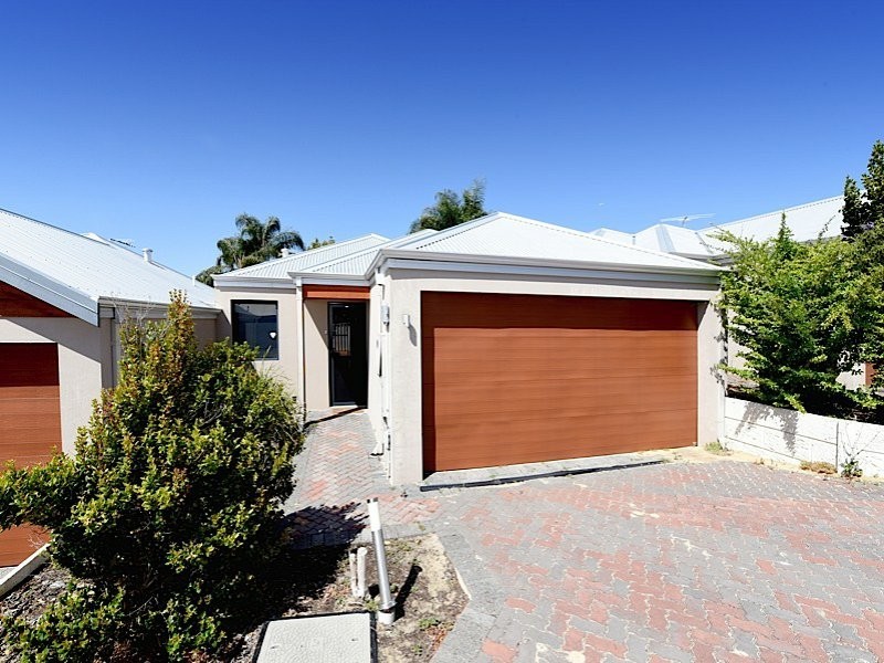 8/50 Norman Street, St James WA 6102