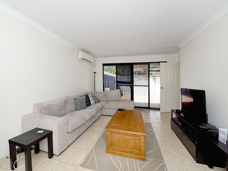 8/50 Norman Street, St James WA 6102