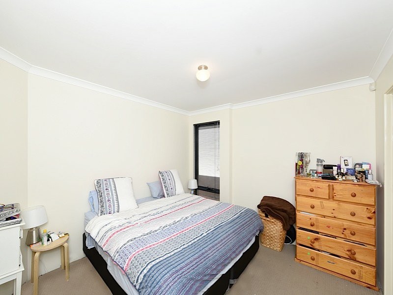8/50 Norman Street, St James WA 6102