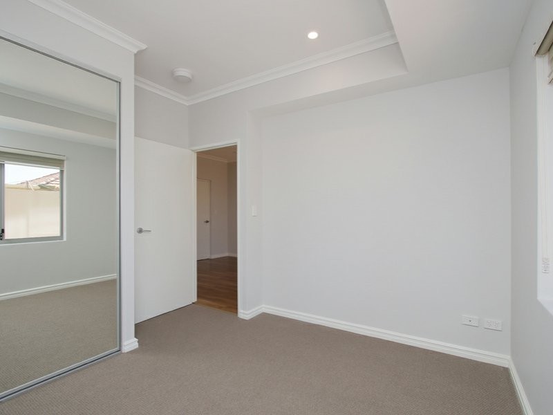 1/253 Robinson Avenue, Cloverdale WA 6105