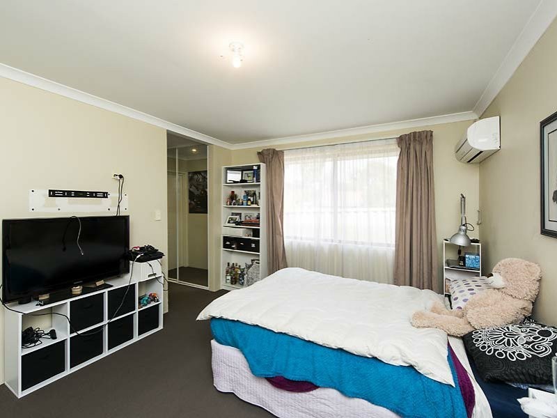 33A Wyndham Street, St James WA 6102