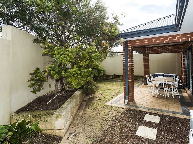 33A Wyndham Street, St James WA 6102