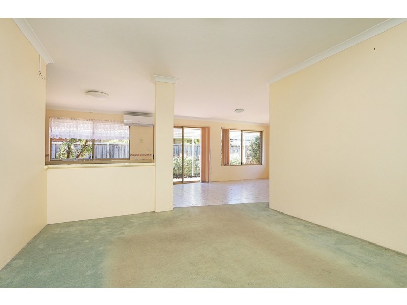38 Fringe Lily Crescent, Ellenbrook WA 6069