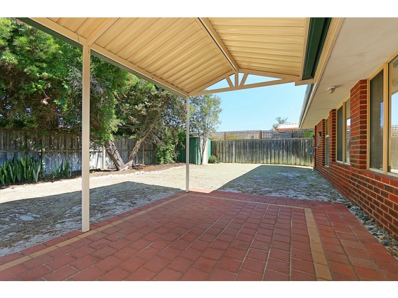 38 Fringe Lily Crescent, Ellenbrook WA 6069