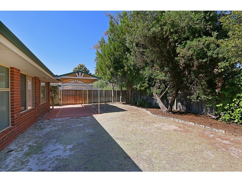 38 Fringe Lily Crescent, Ellenbrook WA 6069