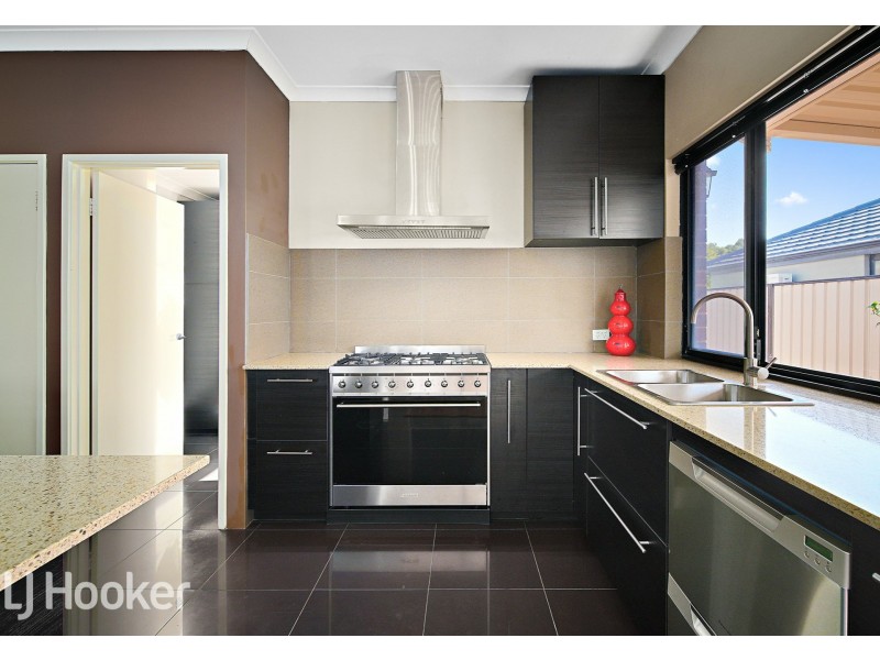 20 Ashmore Avenue, Canning Vale WA 6155