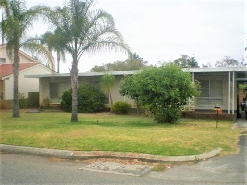 15 Neil Street, Rossmoyne WA 6148