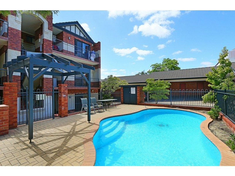14/8 King George Street, Victoria Park WA 6100