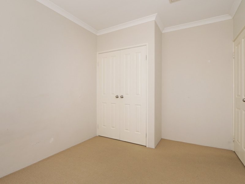 2 Manuel Crescent, Redcliffe WA 6104