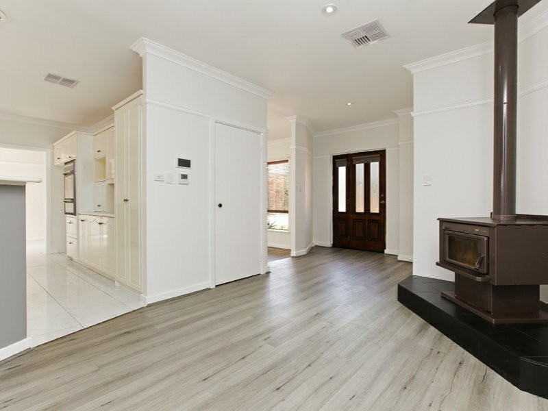 35 Mitchell Street, Bentley WA 6102