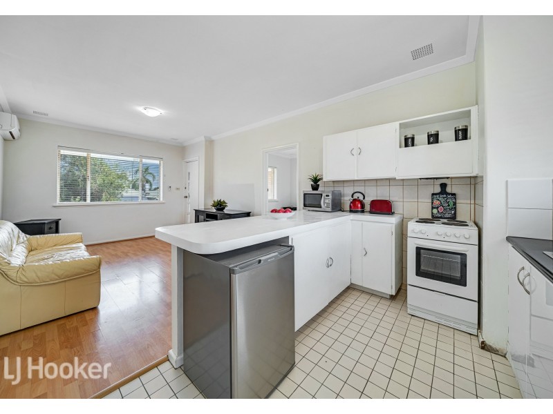 5/1A Hobbs Avenue, Como WA 6152