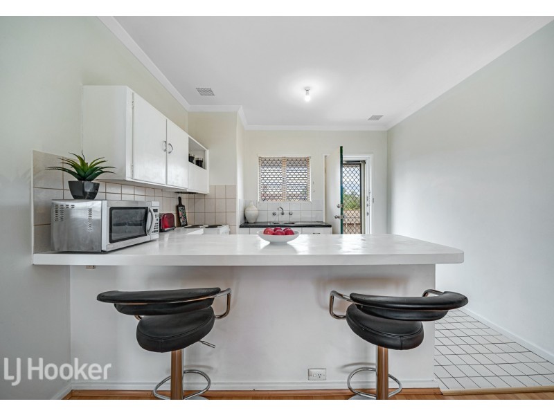 5/1A Hobbs Avenue, Como WA 6152