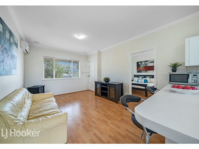 5/1A Hobbs Avenue, Como WA 6152