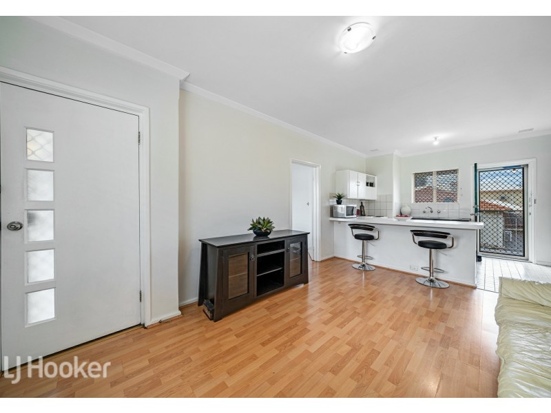 5/1A Hobbs Avenue, Como WA 6152