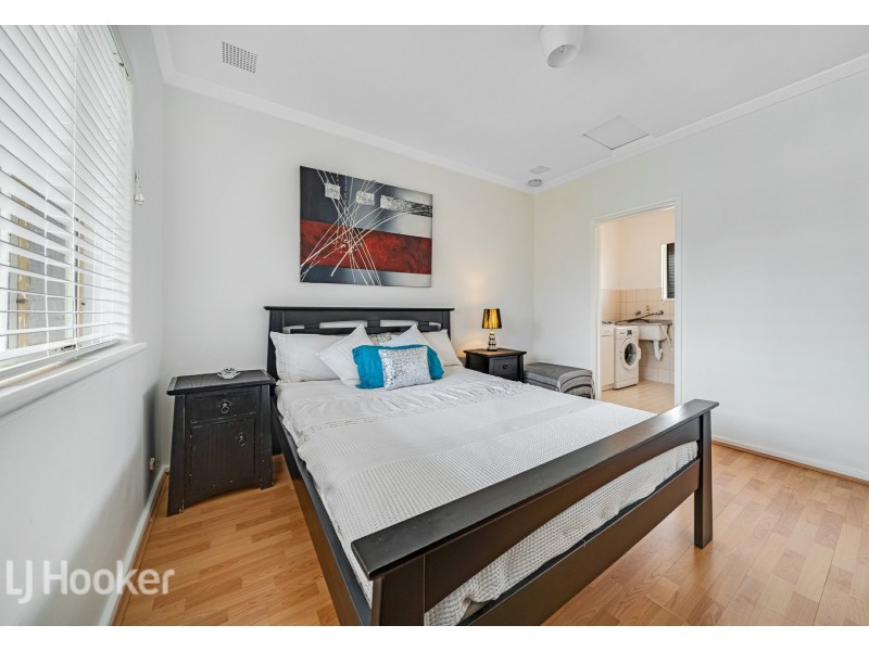 5/1A Hobbs Avenue, Como WA 6152