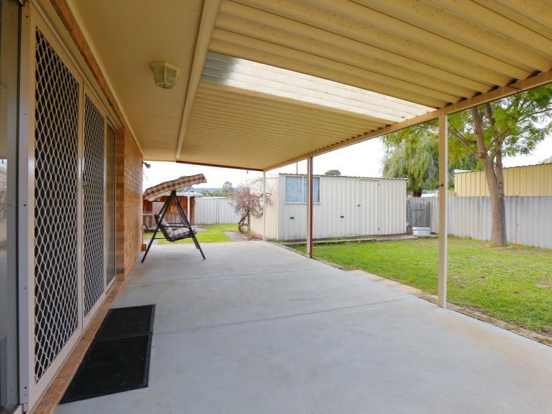 7 Devine Street, Maddington WA 6109