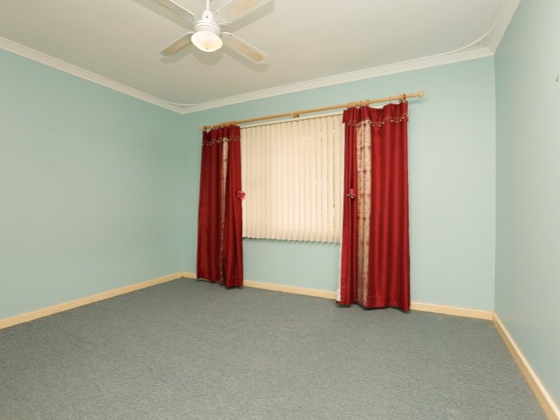 7 Devine Street, Maddington WA 6109