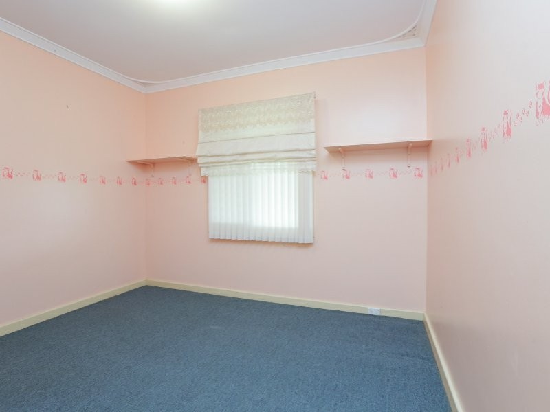 7 Devine Street, Maddington WA 6109