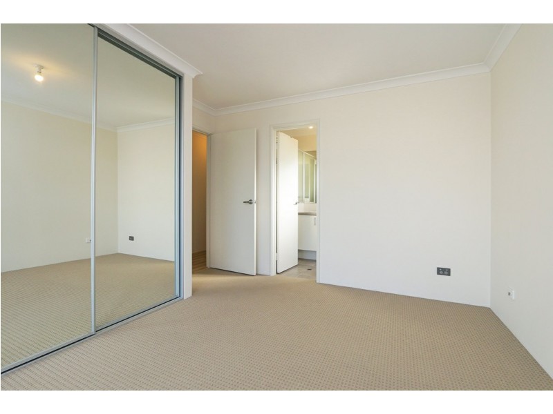 4 Telopea Way, Piara Waters WA 6112