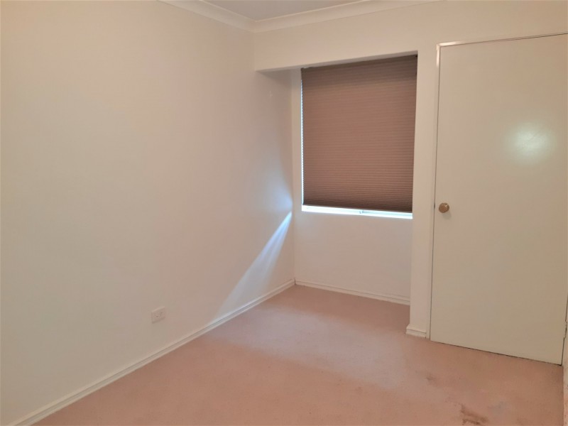 22 Larkspur Place, Thornlie WA 6108