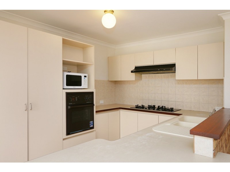 4 Galaxy Way, Carlisle WA 6101