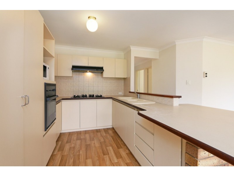 4 Galaxy Way, Carlisle WA 6101