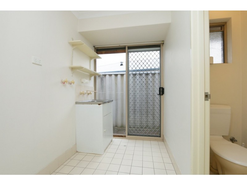 4 Galaxy Way, Carlisle WA 6101