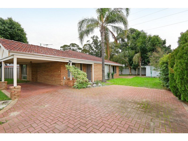 4 Galaxy Way, Carlisle WA 6101