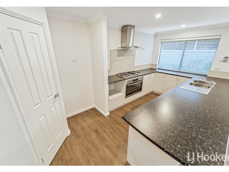 132 Thomas Street, Queens Park WA 6107