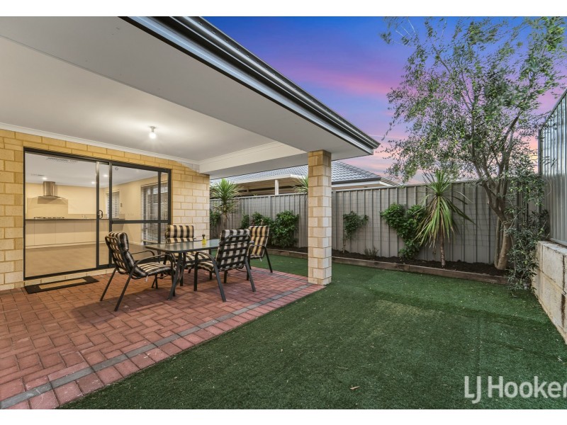 132 Thomas Street, Queens Park WA 6107