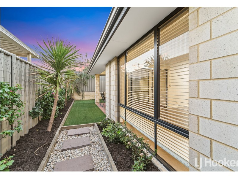 132 Thomas Street, Queens Park WA 6107