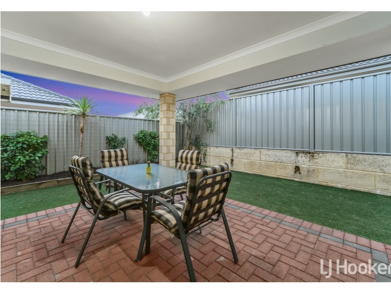 132 Thomas Street, Queens Park WA 6107