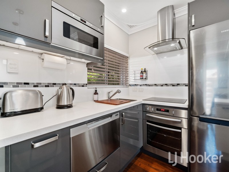 326B Wharf Street, Queens Park WA 6107