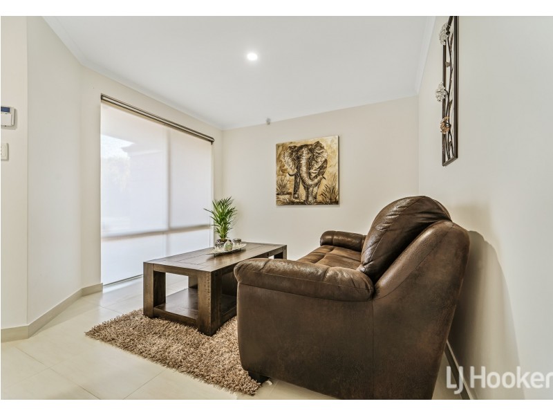 45 Flowerwood Way, Huntingdale WA 6110